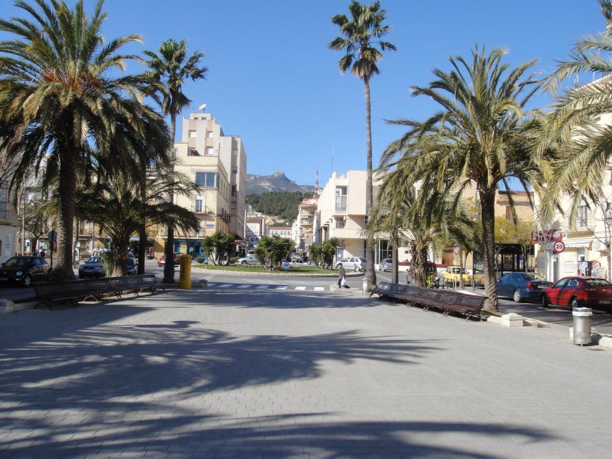 Hostal Residencia Celma Sant Carles De La Rapita Ngoại thất bức ảnh