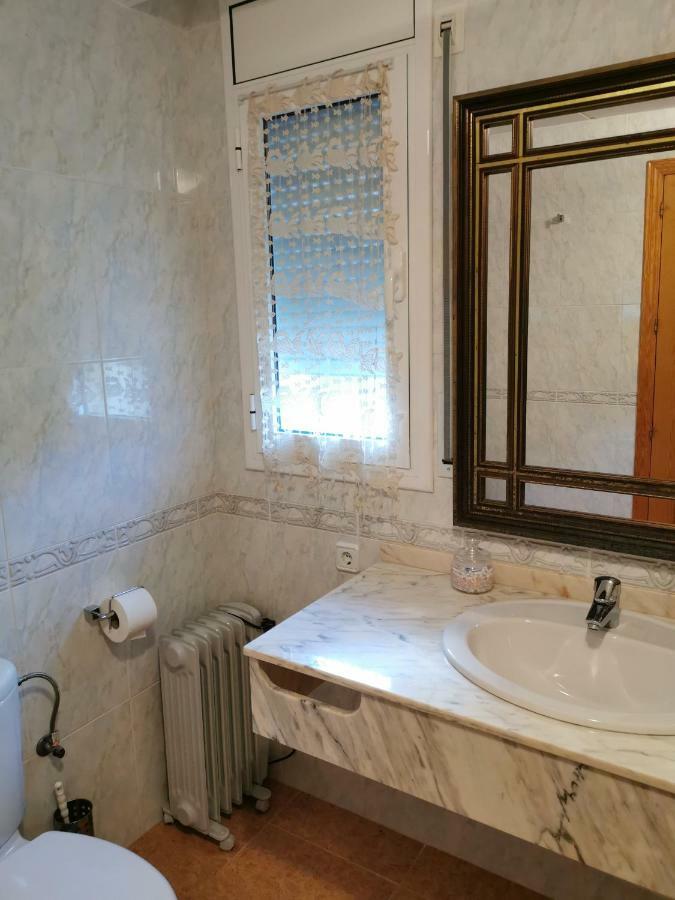 Hostal Residencia Celma Sant Carles De La Rapita Ngoại thất bức ảnh