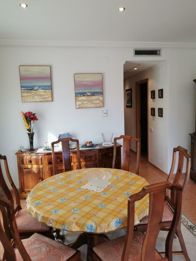 Hostal Residencia Celma Sant Carles De La Rapita Ngoại thất bức ảnh