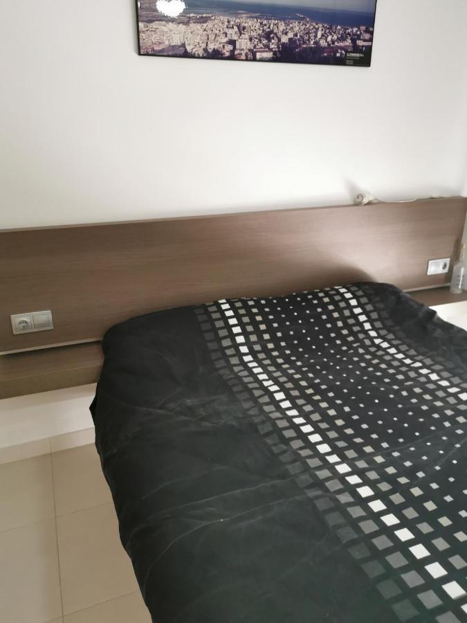 Hostal Residencia Celma Sant Carles De La Rapita Ngoại thất bức ảnh
